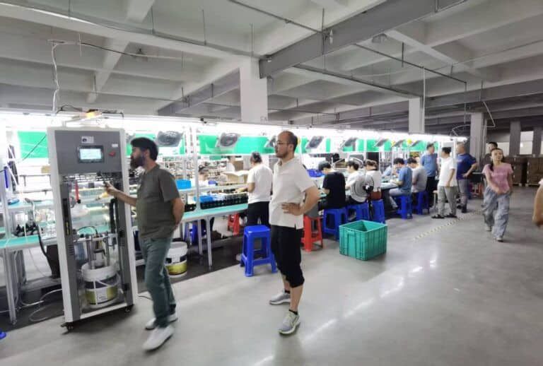 HOME 54 Union Technologies Suzhou cleaning appliance manufacturing workshop, production line for vacuum cleaners and cleaning appliances with client inspection