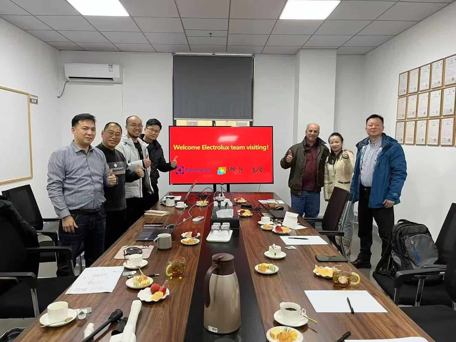 HOME 61 Team meeting for high-pressure water guns project with Electrolux