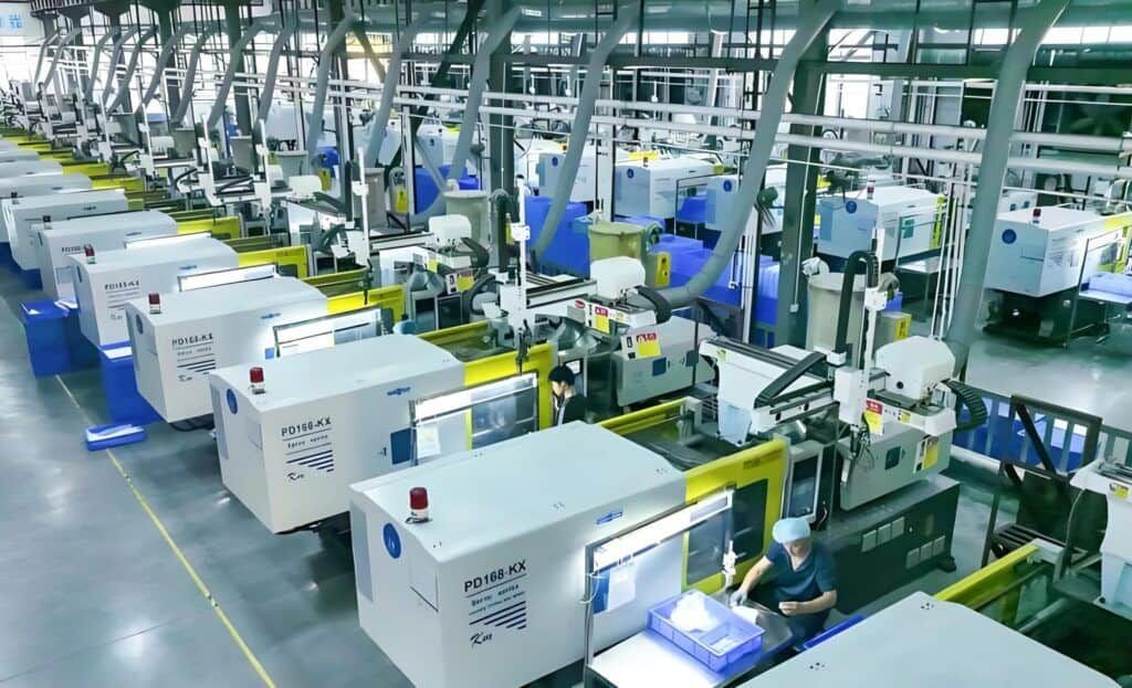 OEM & ODM SERVICE 11 Self-owned injection molding workshop with full automatic machines for cleaning appliance plastic parts OEM production